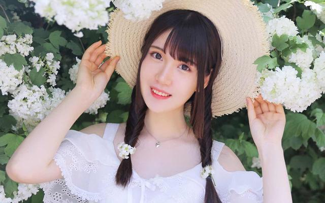 加陌生女孩微信开场白，第一次加陌生女生微信开场白（第一次加女生微信怎么聊天）