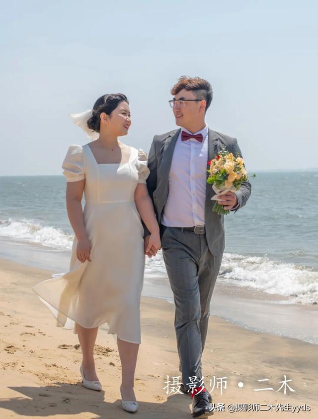 大雾四起 我在无人处爱你 云雾散尽 我爱你人尽皆知，大霆（随着秋天大雾的散尽）