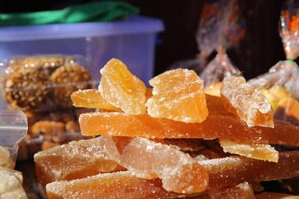 有关小年的经典诗句，哪首诗里的小年和你那里是一样的