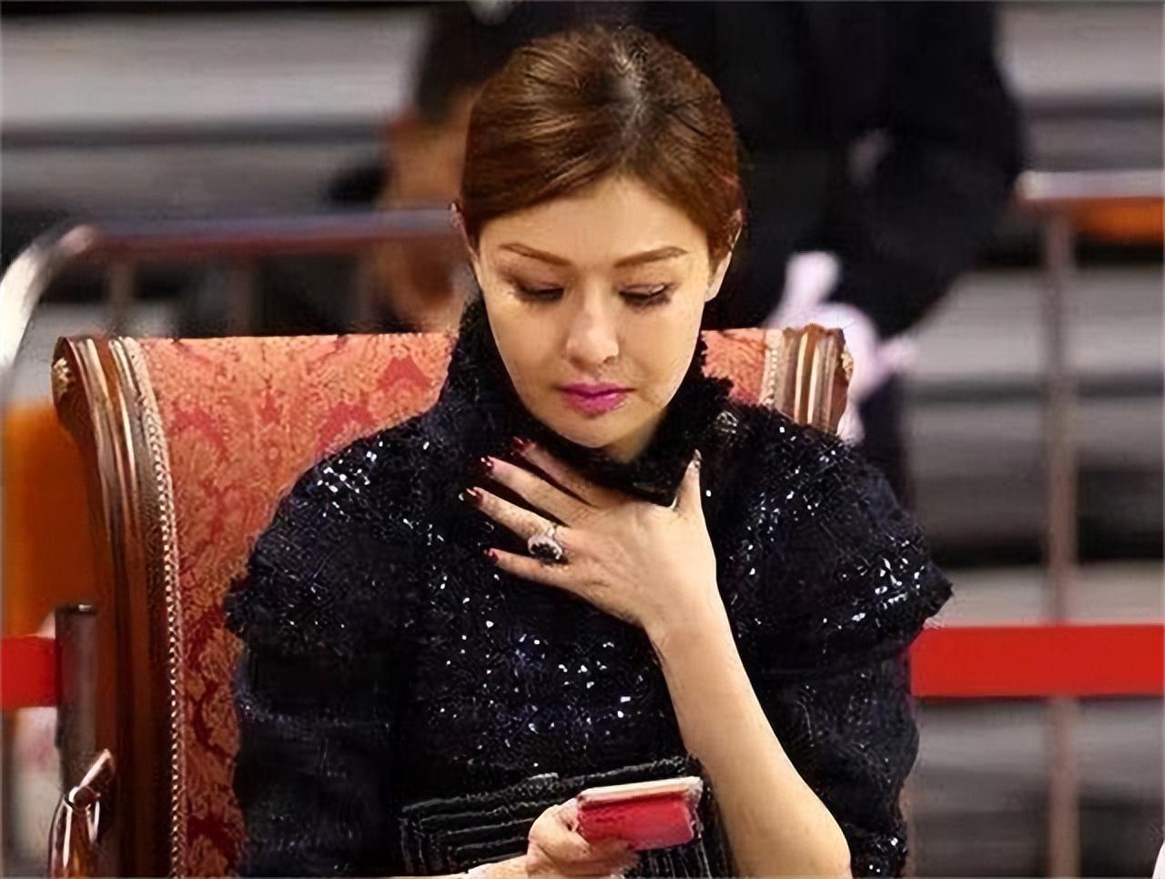 广东宏远老板娘(吴迪) - 青木春