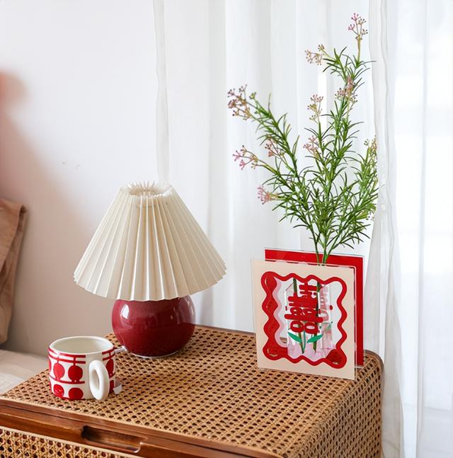 结婚30年送老婆什么礼物好，结婚30年送什么礼物（送给新人满满的祝福）