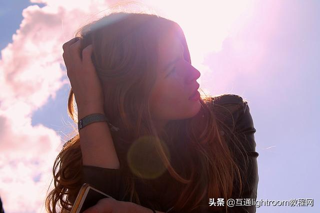 在PS软件中如何制作光照效果、镜头光晕效果，ps灯光光晕效果怎么做（如何使用镜头光晕拍出好看的照片）