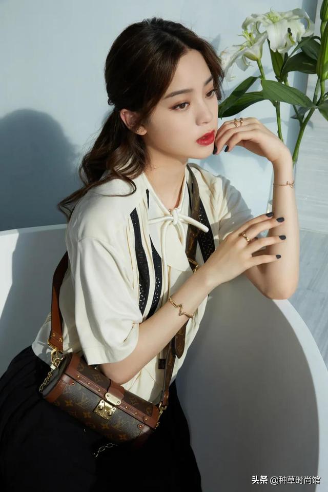 国际品牌女包，包包品牌排行榜前十名女士（今年最火的大牌包包）