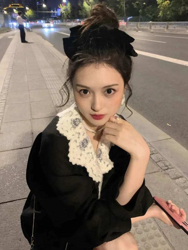 儿童发型图片 小女孩发型绑扎方法简单又可爱，儿童发型图片（几款绝美的新年公主编发）