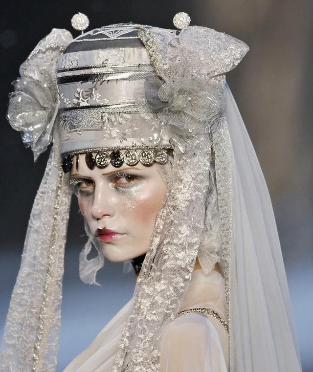 混圈图，什么是混圈婊（顶级化妆师Pat出手）