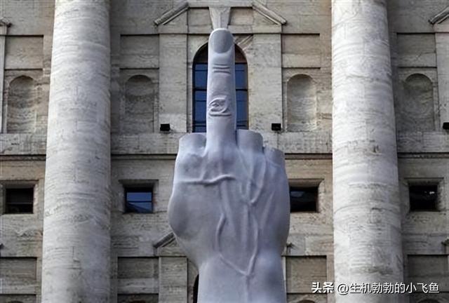 世界著名雕塑，世界著名雕塑人像（10座世界辣眼雕塑）