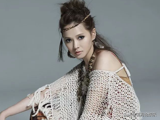 离婚13年后，再看伊能静，才明白她当年为何离开庾澄庆嫁给秦昊