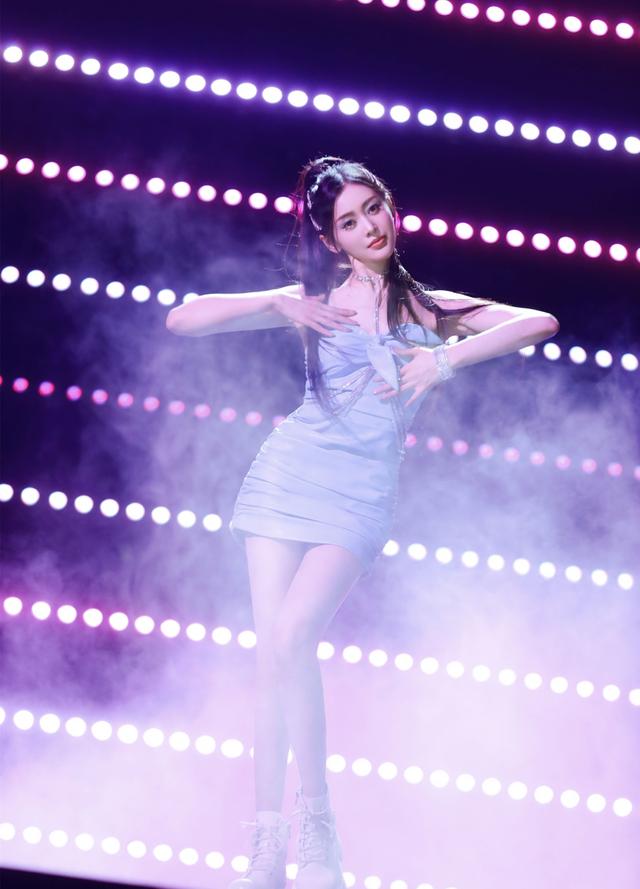 香港姐妹主题曲，【袁咏仪电影】演员袁咏仪主演电影简介（“伴舞”张天爱完美如Ai）