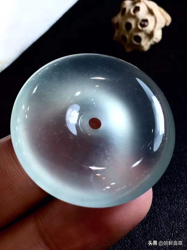 玉和翡翠有什么区别，玉和翡翠有什么区别带在身上（没搞明白翡翠和玉的区别）