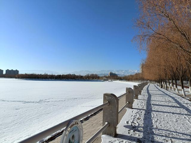 微信圈人生四十岁感言，四十岁人生感悟一句话（40岁的人生感悟）