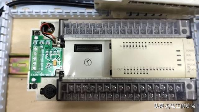 接sg是什么意思，饭圈接sg是什么意思（FX2N与台达变频器485接线）