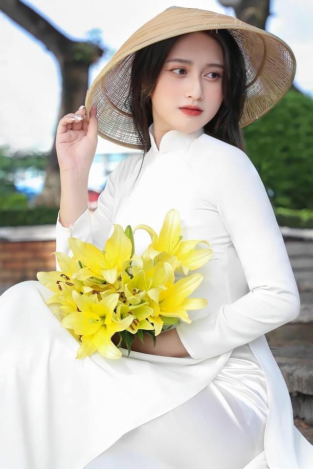 青春靓丽形容什么年纪的女人，形容各个年龄段女人漂亮的词语（女人一生中最美的年纪）