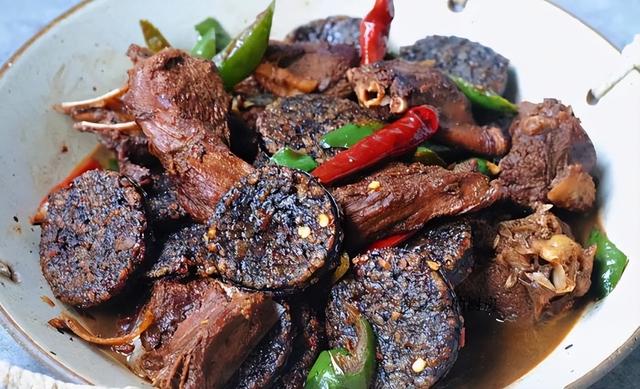 湖南特色美食小吃排名，湖南小吃排行榜前十名（湖南最出名的9道小吃）