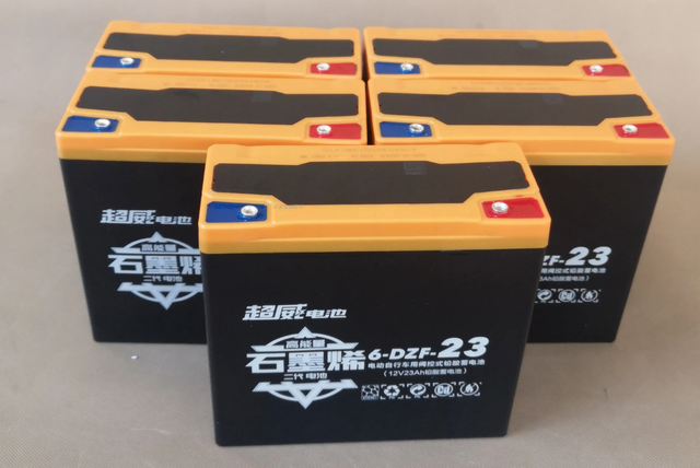 超威电池怎么样，超威电池怎么样质量好吗（电动车电池选超威还是天能）