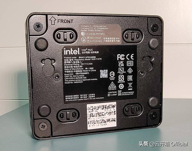 合金弹头峡谷战，合金弹头通关图片（仅约一瓶饮料容积的千元级迷你主机）