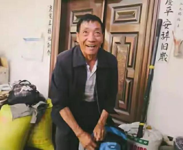 一般燕窝的价格多少钱一克，燕窝通常多少钱一克（儿子却上工地也不学采燕窝）