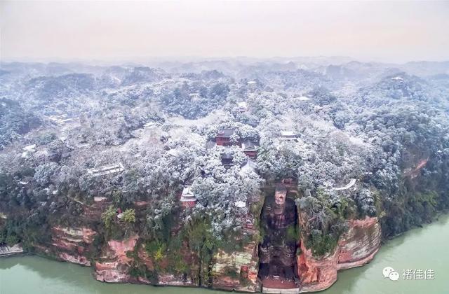 乐山大佛在哪里，乐山大佛在哪（唐朝-庙宇-乐山大佛）