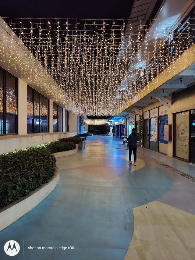 摩托罗拉a1200，摩托罗拉老款手机型号大全（摩托罗拉edge X30体验）