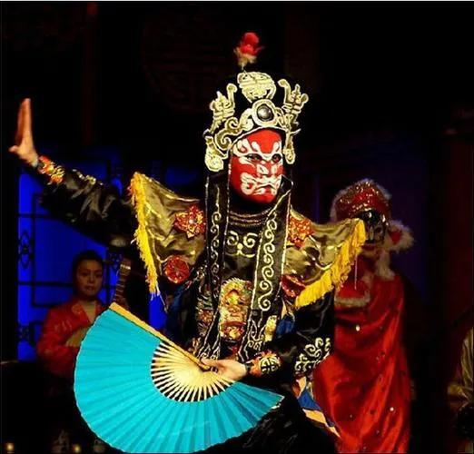 川剧变脸教学，川剧变脸教学论文（戏剧变脸到底是怎么回事）