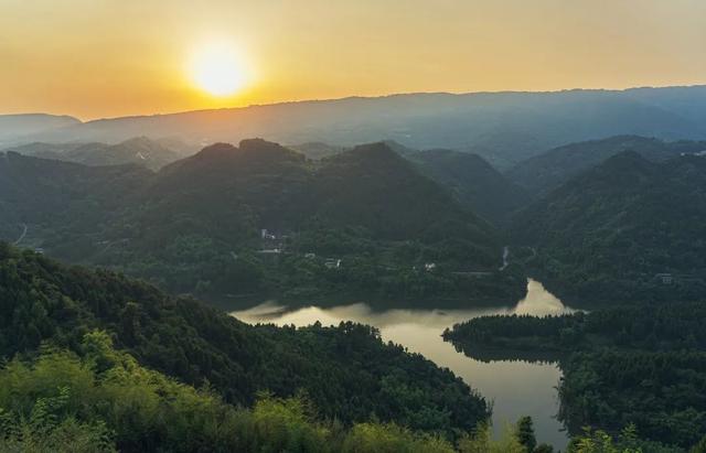 黑木耳可别这么吃，黑木耳咋吃好（徒步旅行or沿线游玩）
