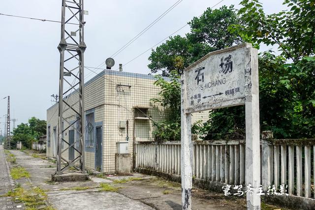 5612次列车，5612次列车时刻表（一路风景优美票价便宜车厢里却空荡荡）