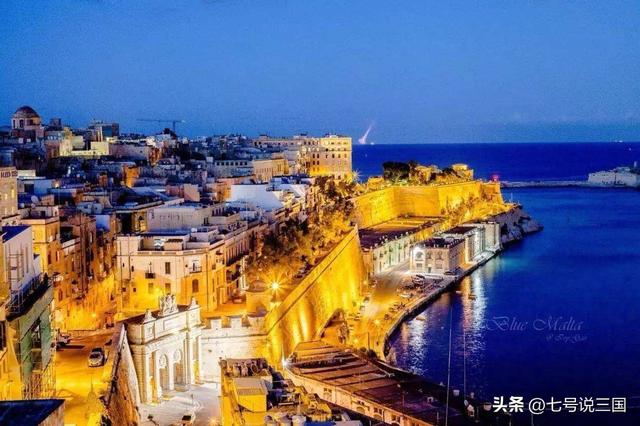 世界上最发达的国家，世界最发达的十大国家排行榜（最富的和最穷的5个发达国家）