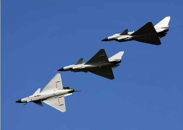 军工是什么意思，54元军工跌至3元（C919试飞成功“军工、大飞机”板块6大企业受益）