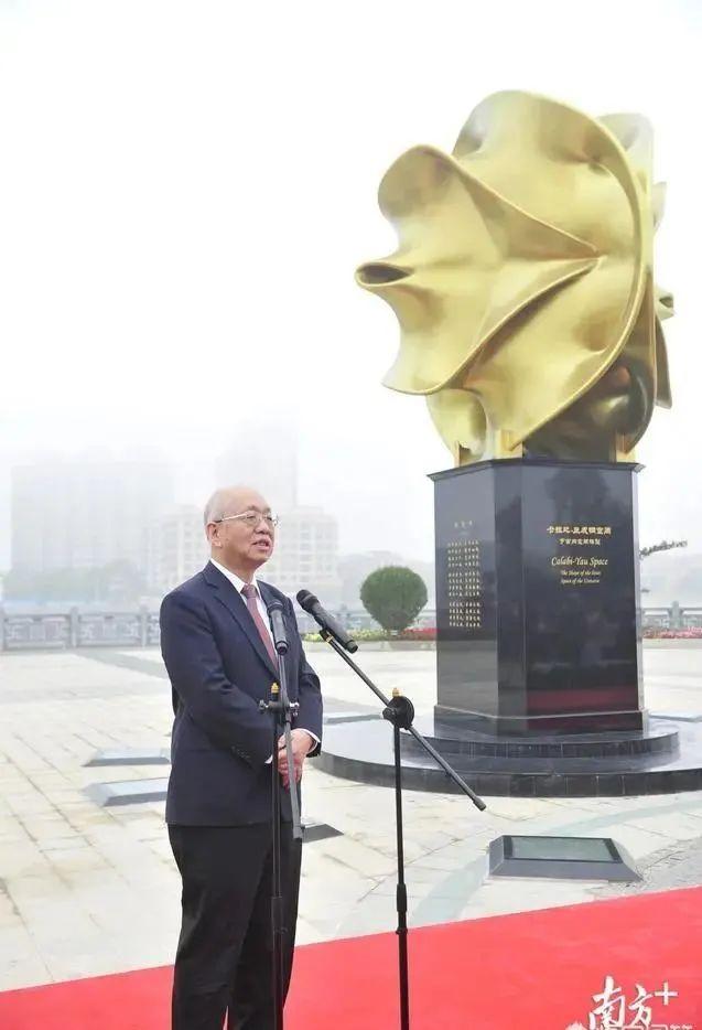 宇宙四维空间论，为什么人类想象不出四维空间