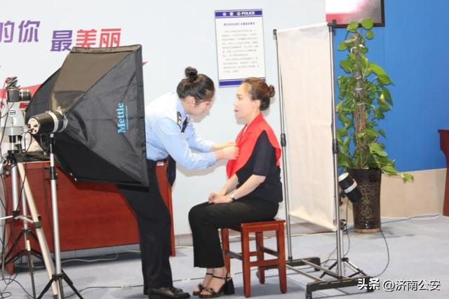 如何拍好身份证照片，如何拍身份证照片可以小于5m（如何拍摄一张让群众满意的身份证照片）