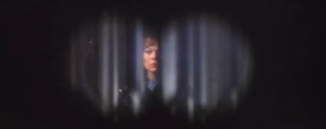 剃刀边缘结局(这部“抄出来”的情色惊悚片) 剃刀边缘结局(这部“抄出来”的情色惊悚片)