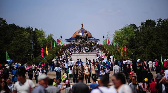 鄂尔多斯旅游景点大全，鄂尔多斯旅游景点大全介绍（内蒙古鄂尔多斯市最美的6个景区草原、山水、古镇风光）