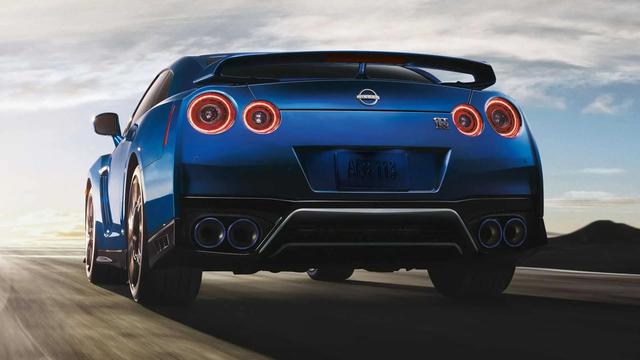 gtr是什么车，售价折合人民币83.72万-154.21万