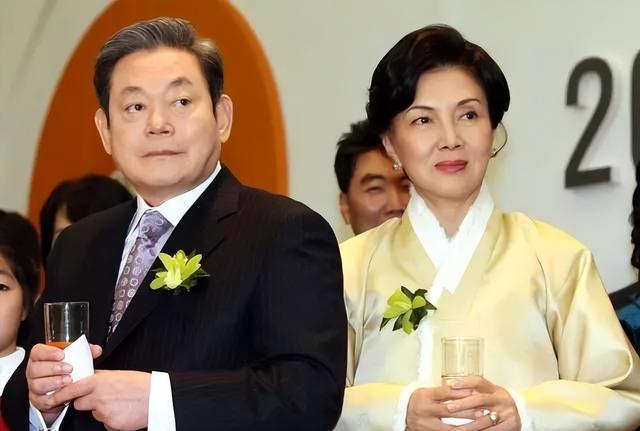 三星集团长公主，三星集团董事长家族（三星52岁长公主）