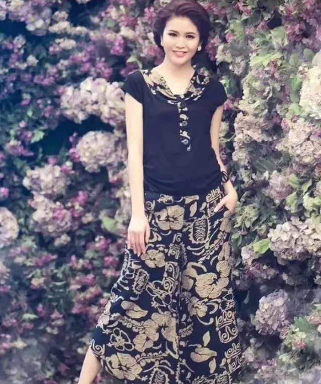梁姓好听稀少的女孩名字大全，梁姓女孩起名有诗意（做12年中老年模特）
