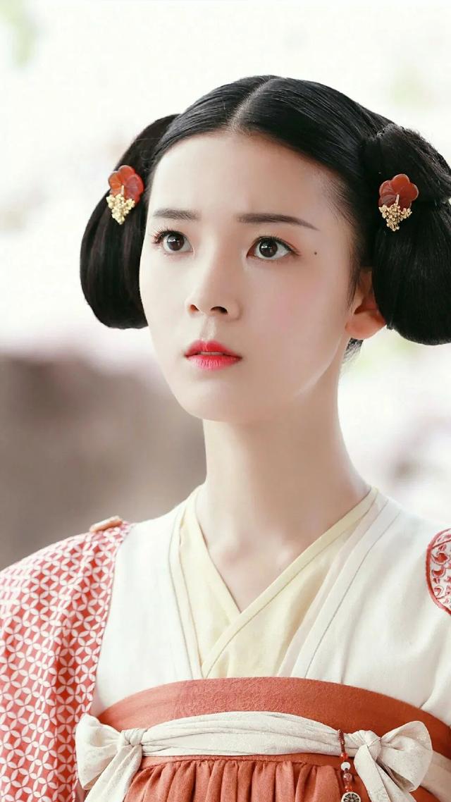 有气质女人晚安说说，有气质女人晚安说说图片大全（精选美女明星手机壁纸合集）