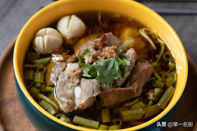 家常小炒五花肉的做法，小炒五花肉的家常做法（软嫩如豆腐）