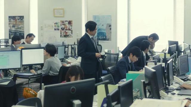 同事离开单位离别的诗，离职与同事告别诗词（我只想原地离职）