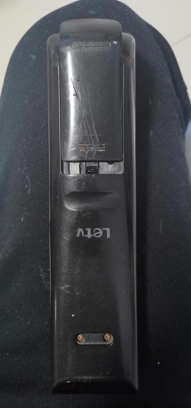 乐视电视遥控器，乐视智能电视机智能遥控器怎么用（乐视电视电池盖打不开怎么办）