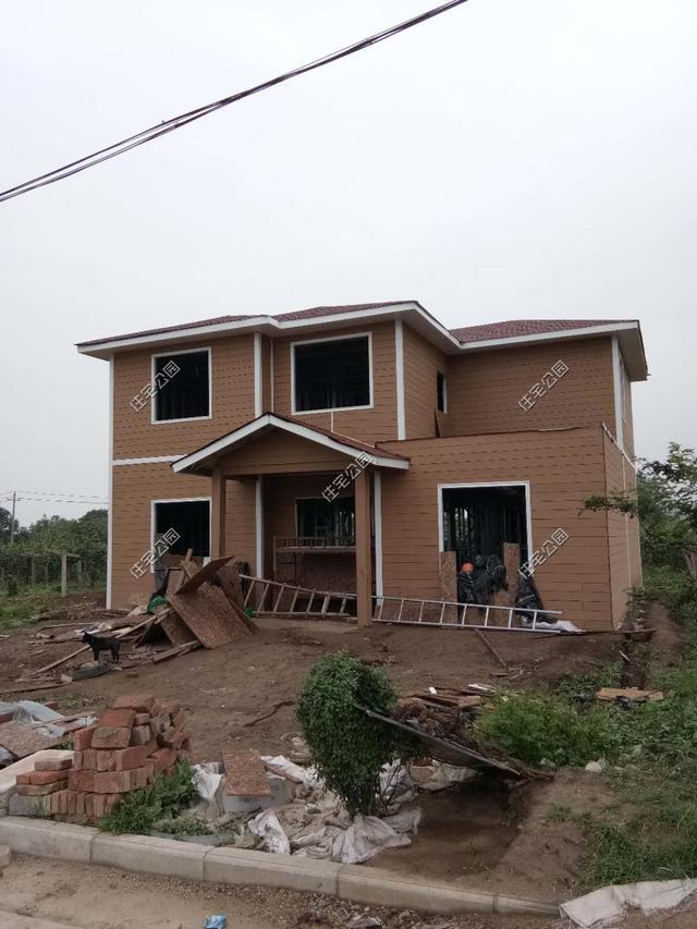 轻钢别墅的优缺点，轻钢别墅的优缺点有哪些（4点告诉你最真实的轻钢建房的好与坏）