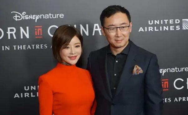 8位导演背后的女人：有人养老公6年，有人45岁没孩子也幸福