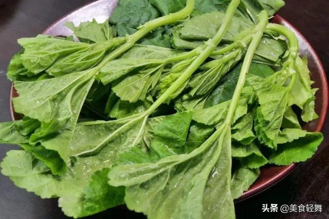 天然胡萝卜的功效与作用及食用方法，胡萝卜的功效和食疗方法有哪些