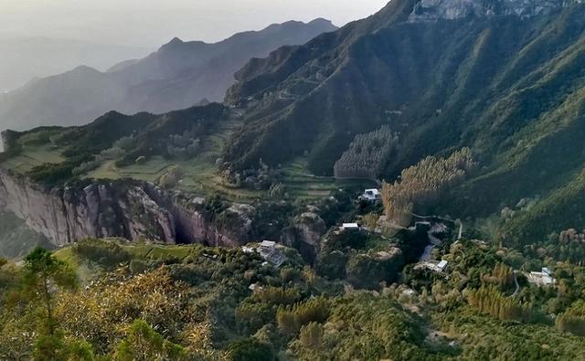 河南省旅游必去十大景点，河南十大旅游必去景点（河南十大冷门景点）