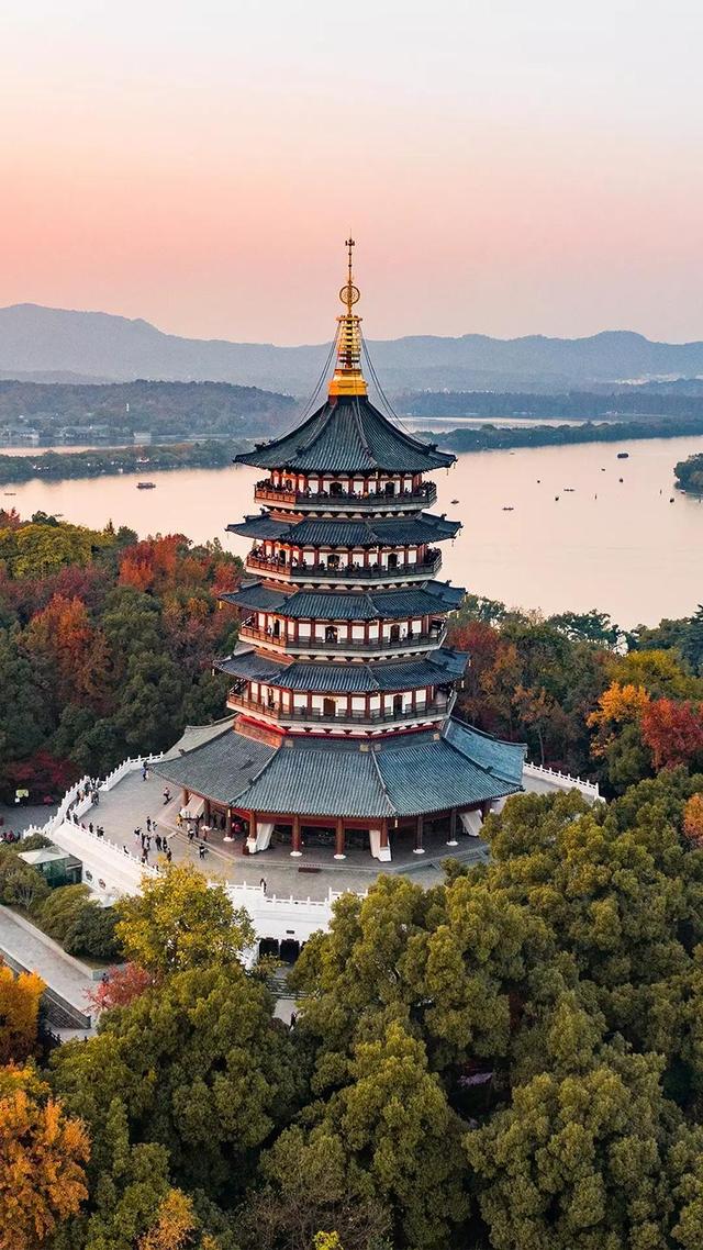 望海潮的钱塘指的是今天的什么地方，钱塘是指今天的什么地方（钱塘是一座城还是一条江）