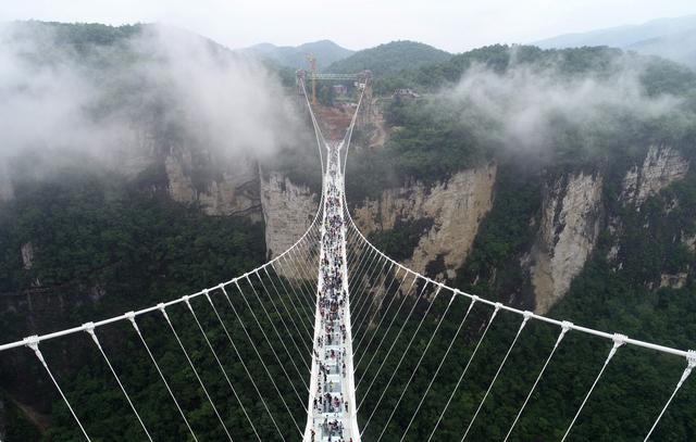 名胜古迹的地方有哪些，哪些地方是中国十大名胜古迹（中国最出名的7大风景名胜）
