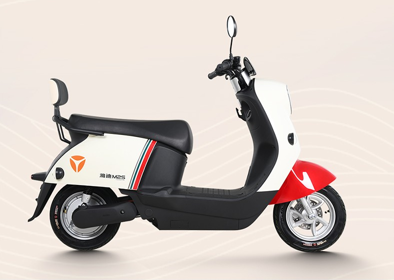 雅迪电动车所有车型价格(电动车再掀价格战) - 四帝国车市