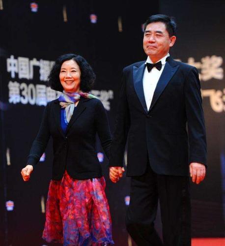 演员李海洋图片，何冰妻子李海洋（个个将妻子捧在手心）