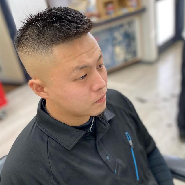 长方脸适合什么发型，脸长方脸适合什么发型（这10款发型帅气又显年轻）