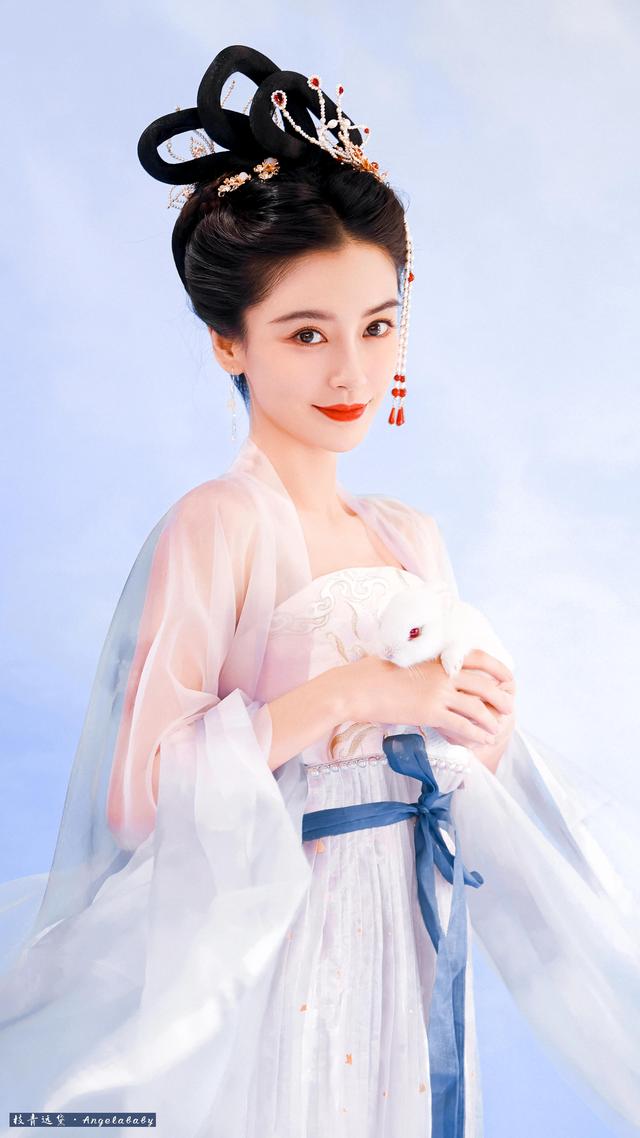 杨颖，微信头像，杨颖（angelababy中秋嫦娥玉兔大片）