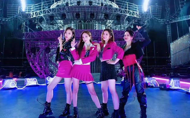 治愈系颜色莫过于粉色，被粉色治愈的夏天