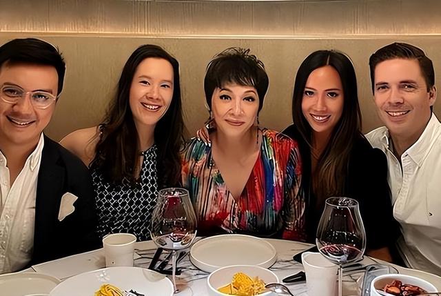 周润发的生活婚姻状况，周润发和余安安：离婚38年